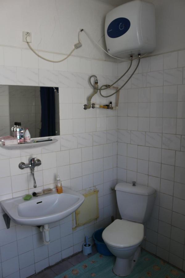 Affittacamere Vinyl House Strekov Esterno foto